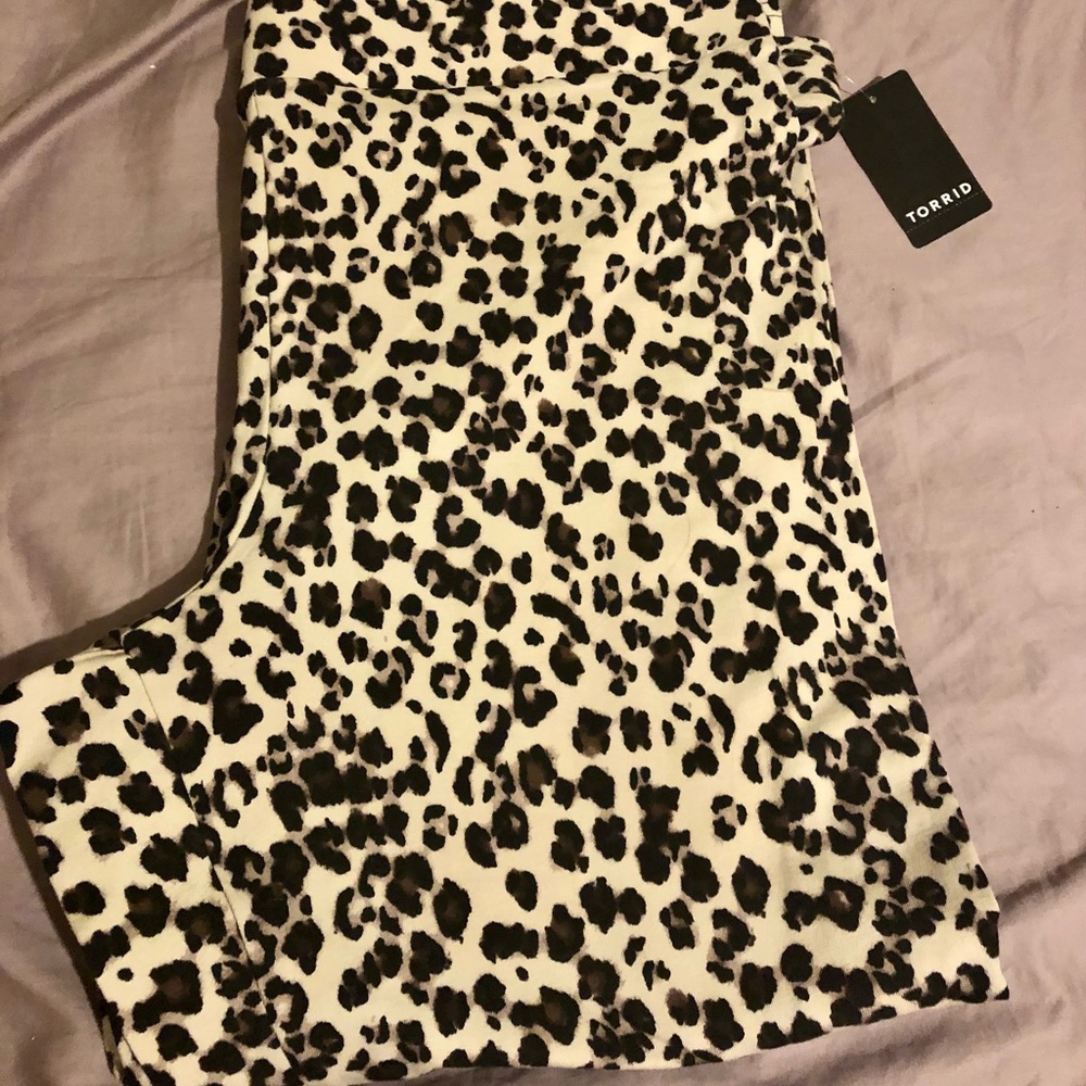 NWT Leopard Torrid leggings size 3X